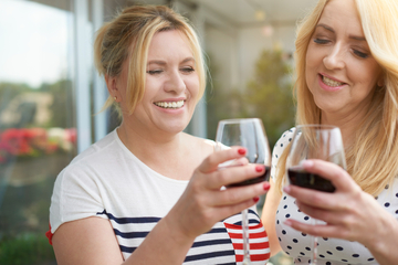 Tendances de consommation en 2025 : le retour en force du vin en France