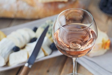 caviste en ligne, cave a vins, cave a vins en ligne, cave a vins vence, cave a vins nice, blog vins, vins du monde en ligne, vins français en ligne, spiritueux achat en linge, achats vins en ligne